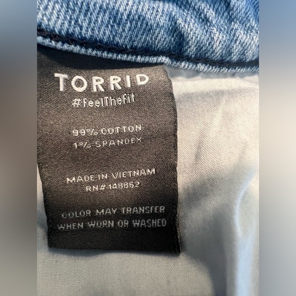 Torrid Distressed Wide Leg Jeans Size 18S - Picture 6 of 9